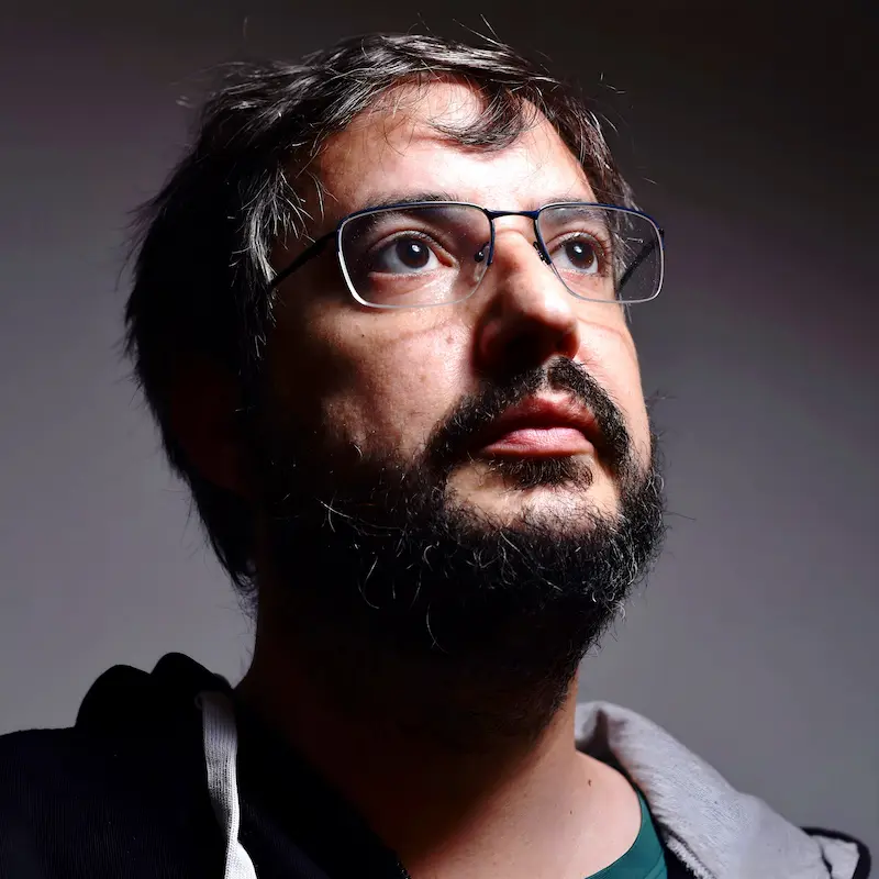 Portrait coulisse de Matthieu Masnou chez class’croute Saint-Ouen